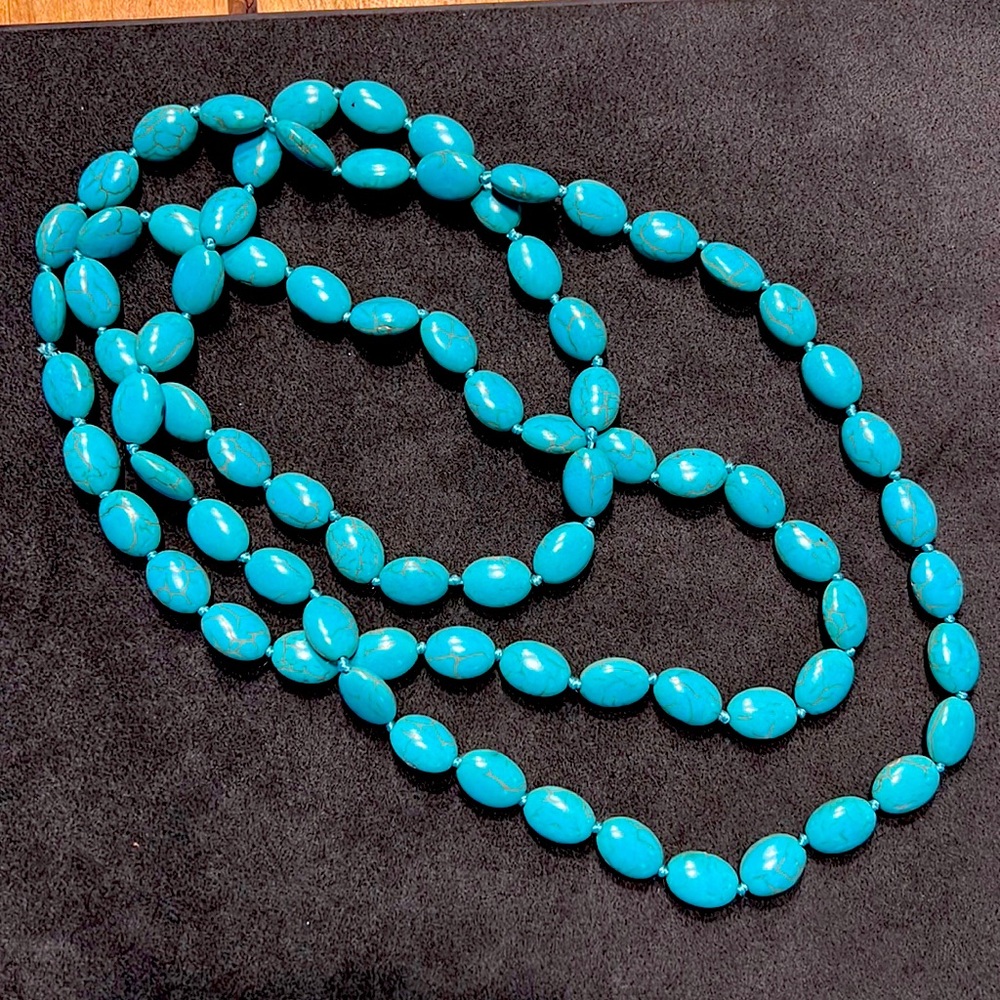 Faux Turquoise beaded necklace